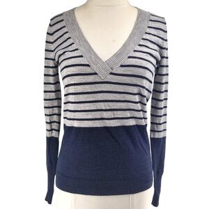 Club Monaco 100% wool Gray and Navy Striped V-neck Colorblock Sweater sz Small